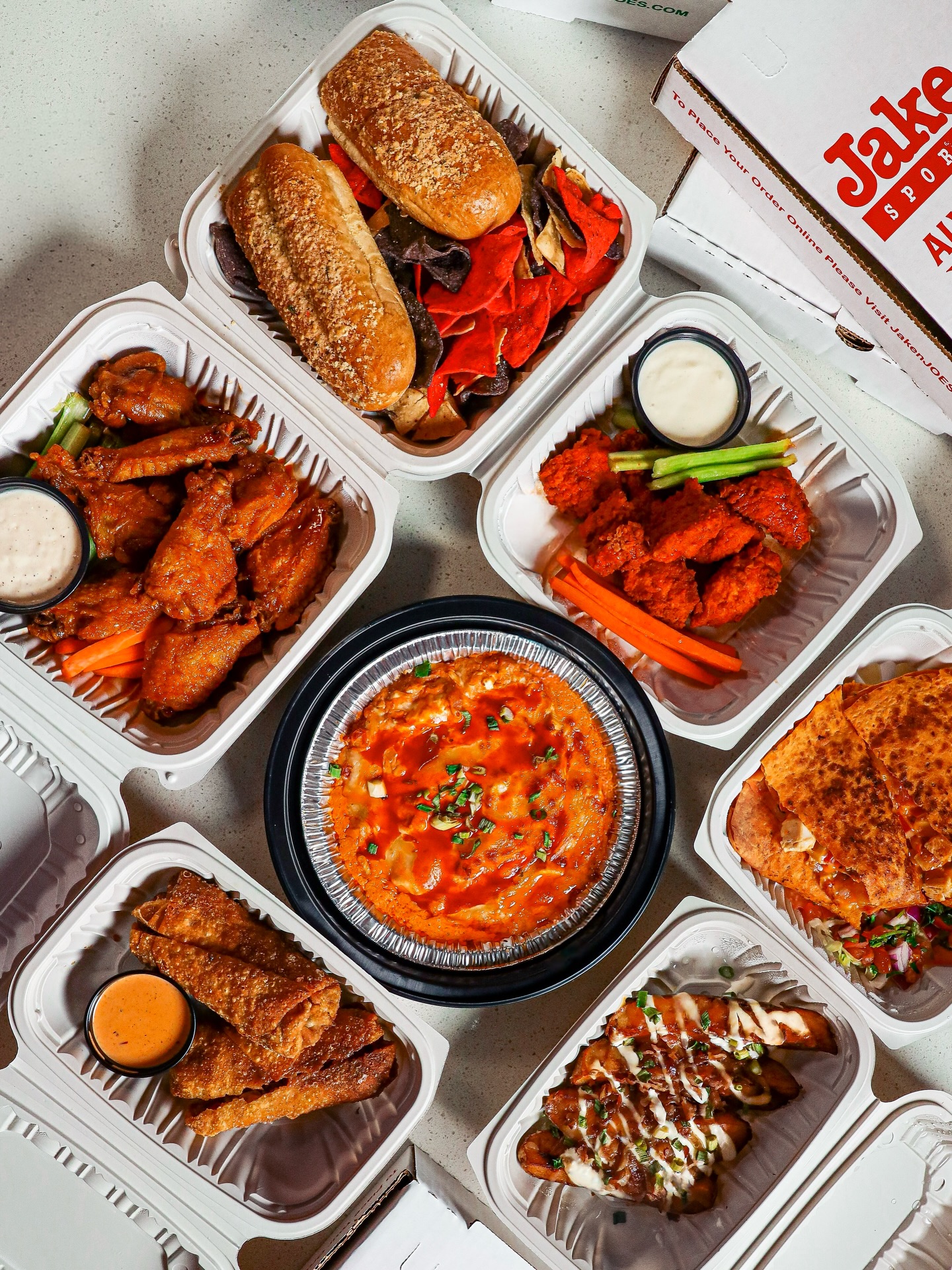 Game day = takeout day! 🏈🔥

Fuel up for the Patriots Divisional Round playoff showdown this Sunday, Jan. 18 at 3 PM ET because great football deserves great food 🍕🍔